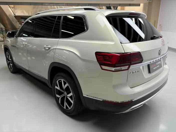 Volkswagen Teramont 2020 Model Facelift 380TSI 4WD Deluxe Edition – фото 5