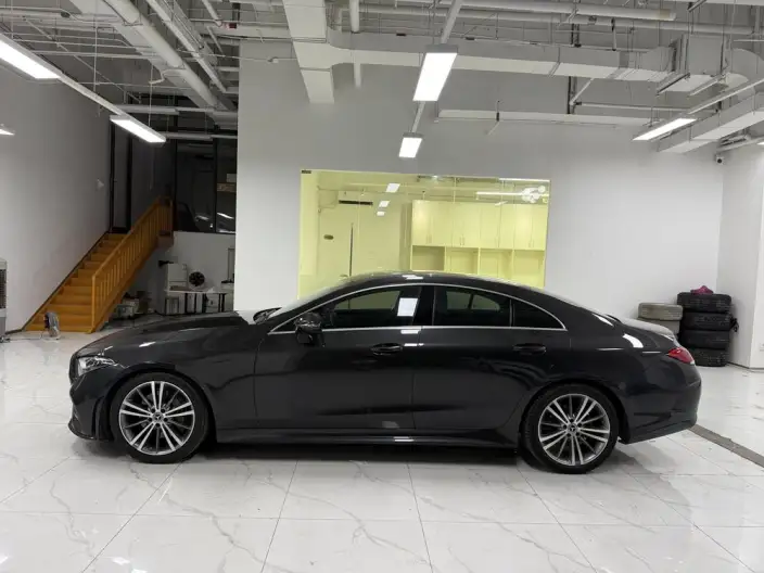 Mercedes-Benz CLS 2021 Model CLS 300 Dynamic Model – фото 3
