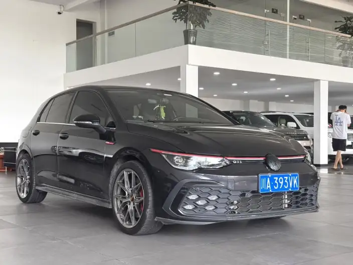 Volkswagen Golf GTI 2021 Model 380TSI DSG GTI – фото 3