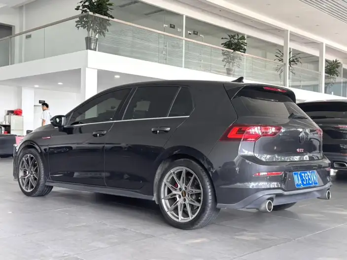 Volkswagen Golf GTI 2021 Model 380TSI DSG GTI – фото 4