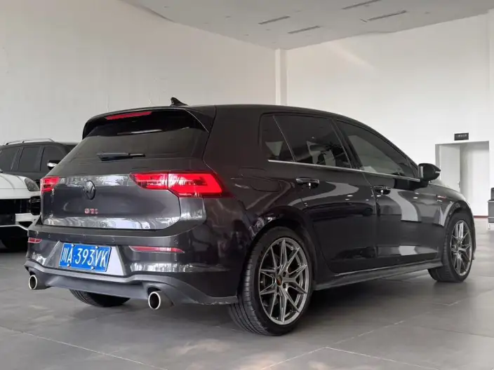 Volkswagen Golf GTI 2021 Model 380TSI DSG GTI – фото 6