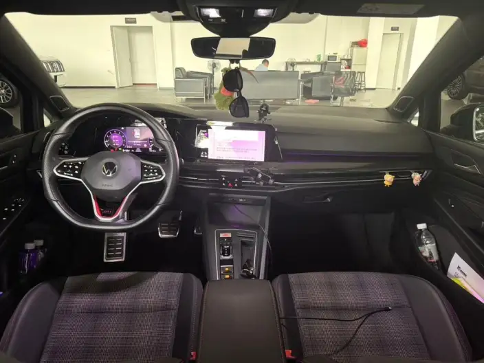Volkswagen Golf GTI 2021 Model 380TSI DSG GTI – фото 8