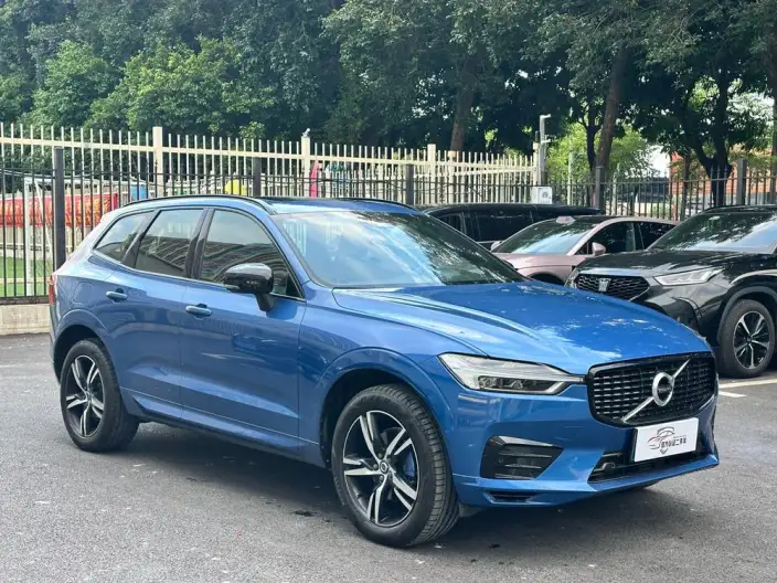 Volvo XC60 2021 Model T5 4WD Smart Range Sports Edition – фото 3