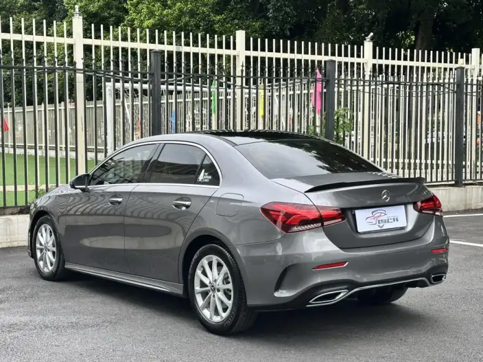 Mercedes-Benz A-class 2021 Model A 200 L Sports sedan Fashion Edition – фото 5
