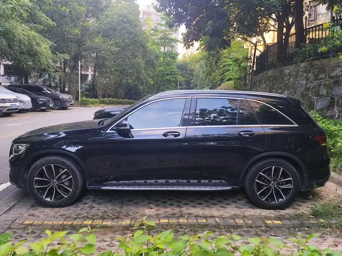 Mercedes-Benz GLC 2020 Model GLC 300 L 4MATIC Dynamic Model – фото 3