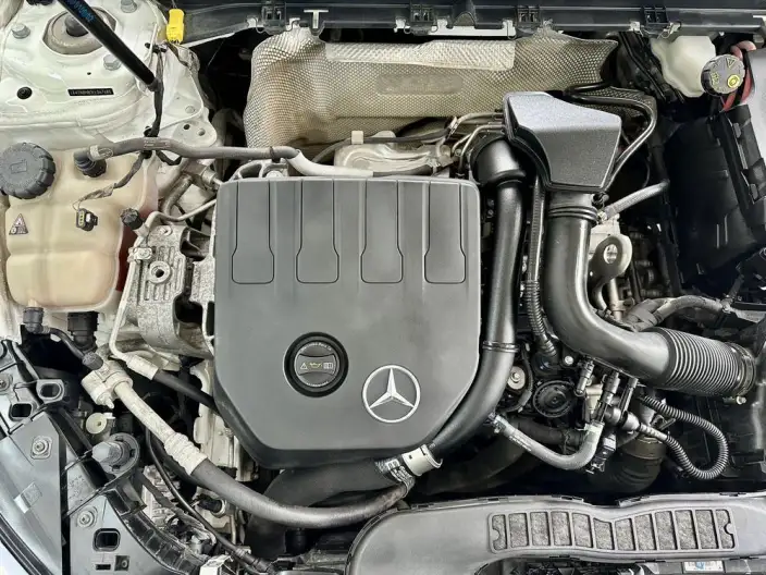 Mercedes-Benz A-class 2020 Model A 200 L Sports sedan – фото 10