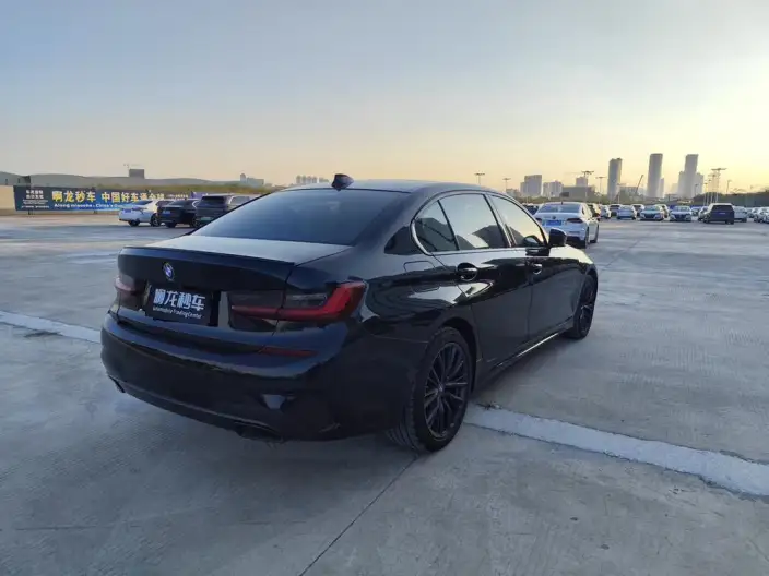 BMW 3 Series 2022 Model 325Li M Sports Night Set – фото 5