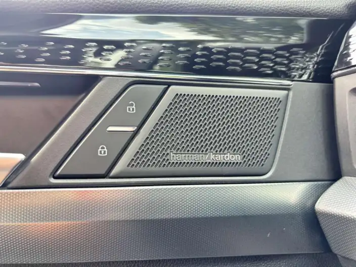 Volkswagen Passat 2023 Model 380TSI Deluxe Edition – фото 10