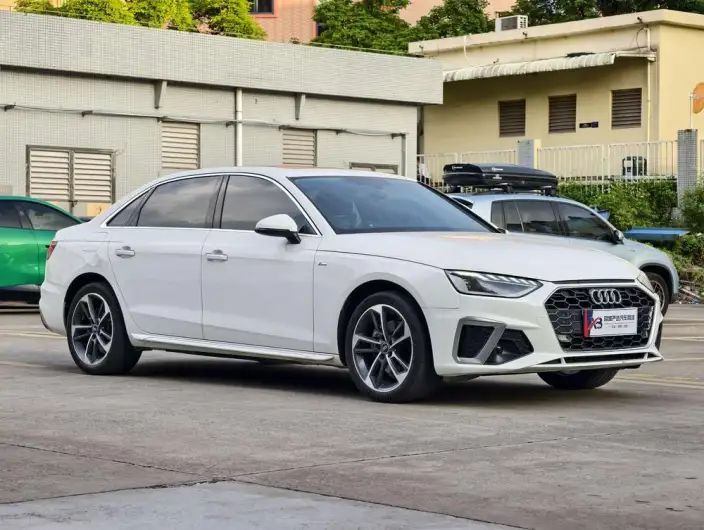 Audi A4 L 2022 Model 40 TFSI Fashion Dynamic Model – фото 3