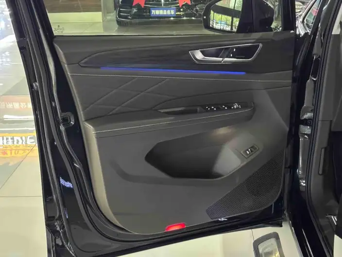 Viloran 2023 Model Facelift 380TSI Ultimate Edition – фото 8