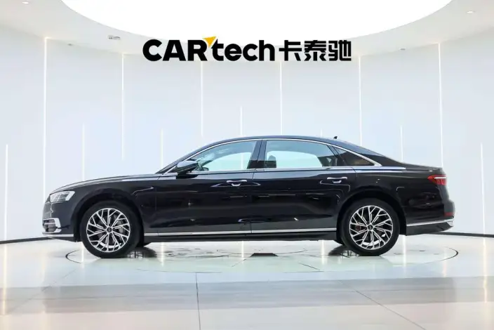 Audi A8 2021 Model A8L 50 TFSI quattro Comfort Model – фото 4
