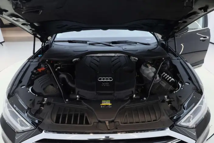 Audi A8 2021 Model A8L 50 TFSI quattro Comfort Model – фото 8