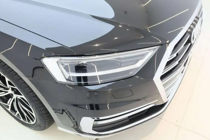 Audi A8 2021 Model A8L 50 TFSI quattro Comfort Model – фото 9