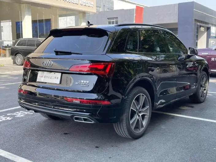 Audi Q5L 2022 Model Facelift 40T Luxury Dynamic Model – фото 4