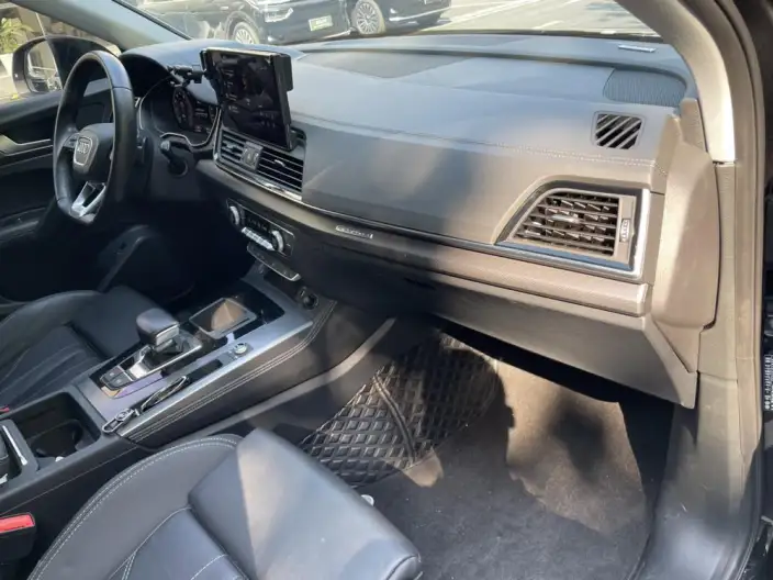 Audi Q5L 2022 Model Facelift 40T Luxury Dynamic Model – фото 7