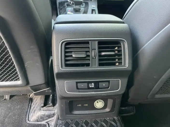 Audi Q5L 2022 Model Facelift 40T Luxury Dynamic Model – фото 8