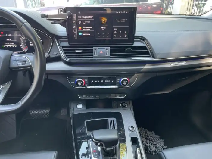 Audi Q5L 2022 Model Facelift 40T Luxury Dynamic Model – фото 10