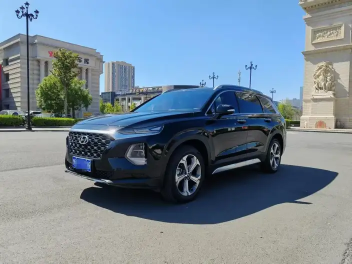 Hyundai Santa Fe 2020 Model 380 TGDi GLS Automatic 2WD Deluxe Edition