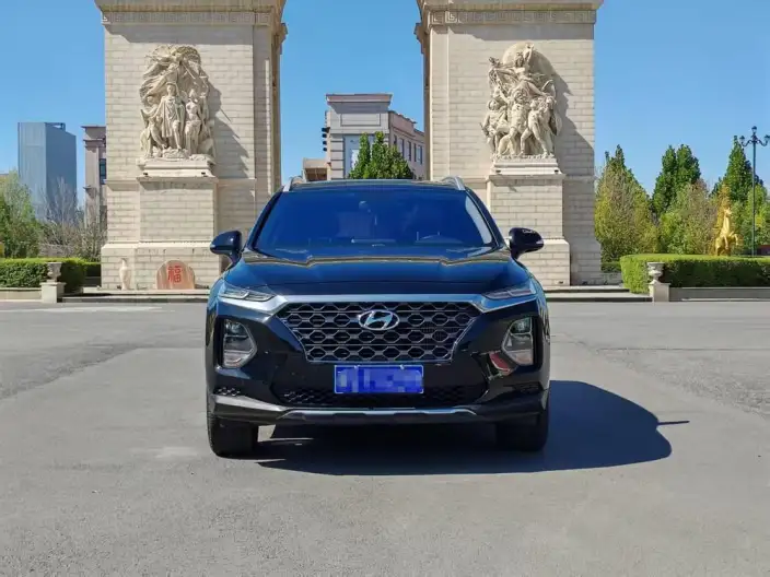 Hyundai Santa Fe 2020 Model 380 TGDi GLS Automatic 2WD Deluxe Edition