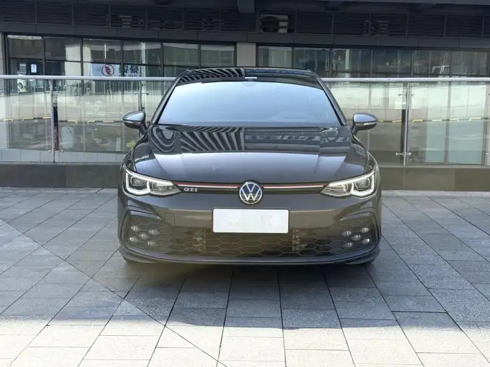 Volkswagen Golf GTI 2021 Model 380TSI DSG GTI – фото 2
