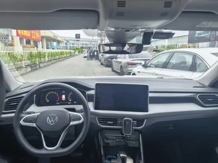 Volkswagen Tayron 2024 Model 330TSI 2WD Luxury Plus Advanced version – фото 6