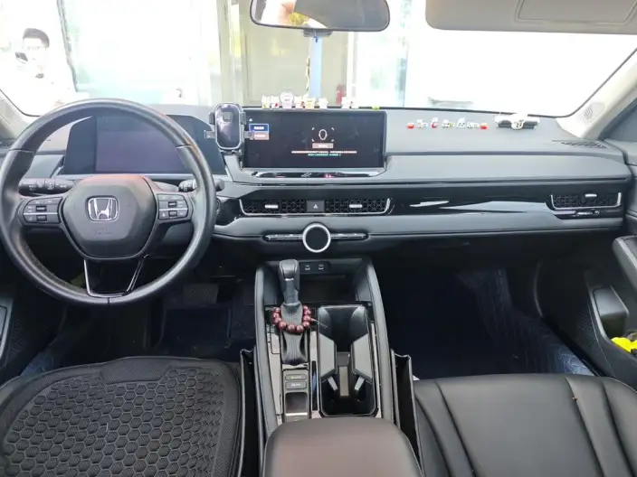 Honda INSPIRE 2023 Model 260TURBO Exquisite Edition – фото 8