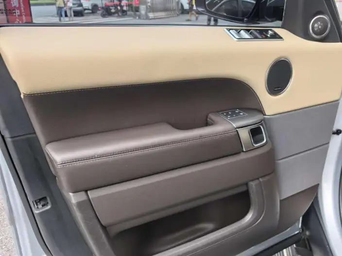 Land Rover Range Rover Sport PHEV 2021 Model P400e SE – фото 8