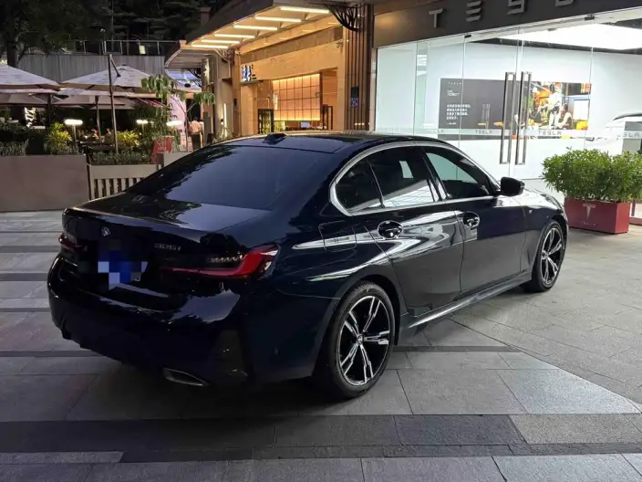 BMW 3 Series 2023 Model 325i M Sports Set – фото 6