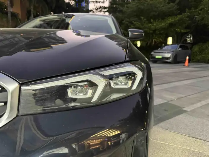 BMW 3 Series 2023 Model 325i M Sports Set – фото 8