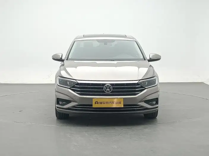 Volkswagen Sagitar 2022 Model 200TSI DSG Flying Version – фото 2