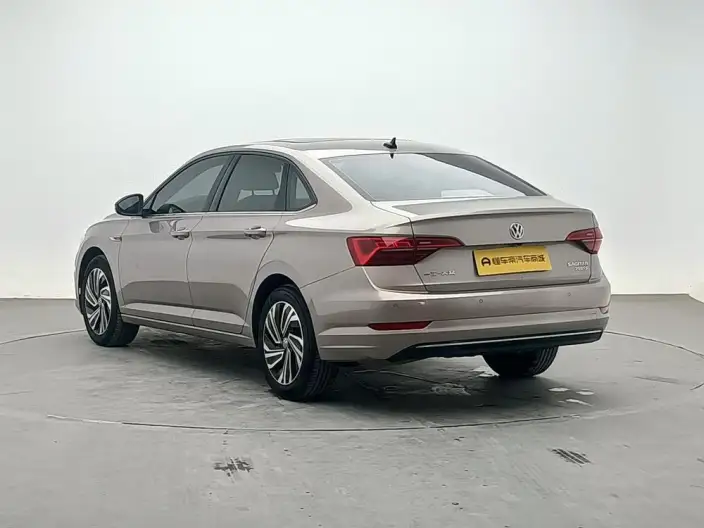 Volkswagen Sagitar 2022 Model 200TSI DSG Flying Version – фото 5