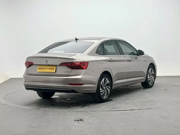 Volkswagen Sagitar 2022 Model 200TSI DSG Flying Version – фото 7