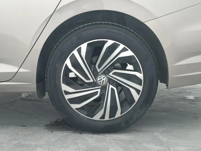 Volkswagen Sagitar 2022 Model 200TSI DSG Flying Version – фото 9