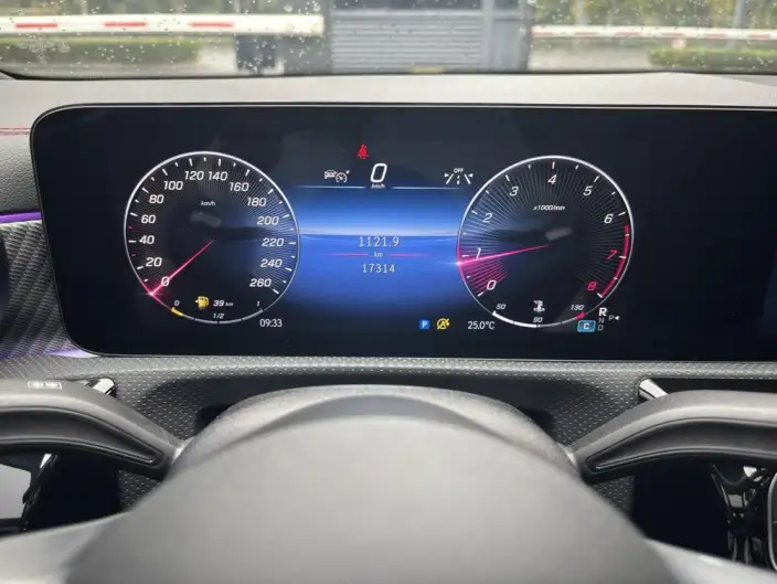 Mercedes-Benz A-class 2023 Model A 200 L Sports sedan Fashion Edition – фото 9