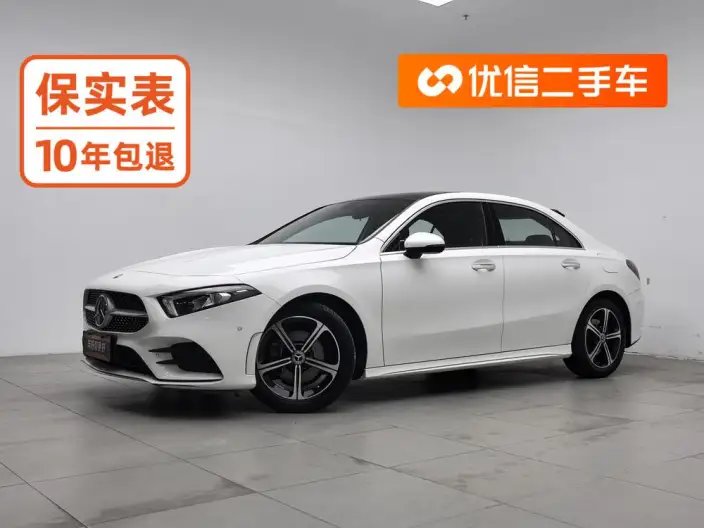 Mercedes-Benz A-class 2022 Model Facelift II A 200 L Sports sedan Fashion Edition – фото 1