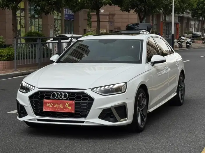 Audi A4 L 2020 Model 40 TFSI Fashion Dynamic Model – фото 1