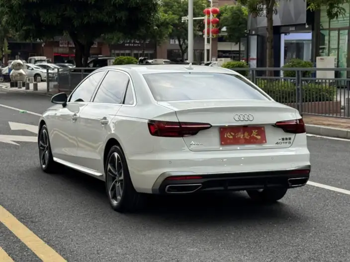 Audi A4 L 2020 Model 40 TFSI Fashion Dynamic Model – фото 5