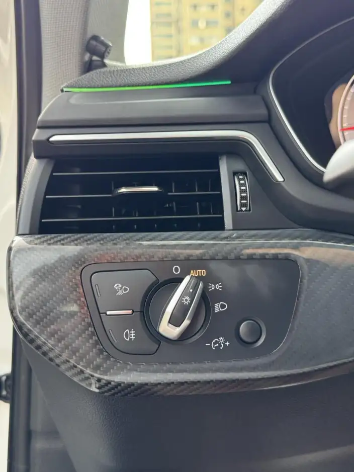 Audi A4 L 2020 Model 40 TFSI Fashion Dynamic Model – фото 9