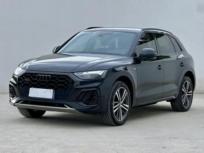 Audi Q5L 2022 Model 40T Fashion Dynamic Model – фото 1