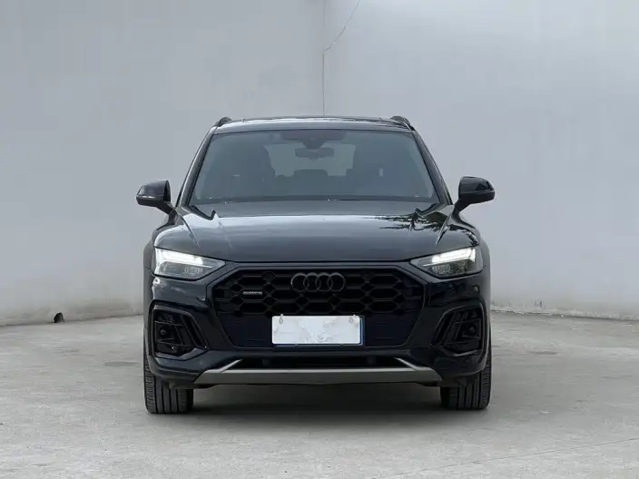 Audi Q5L 2022 Model 40T Fashion Dynamic Model – фото 2