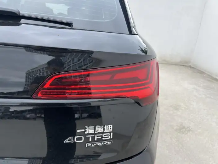 Audi Q5L 2022 Model 40T Fashion Dynamic Model – фото 7