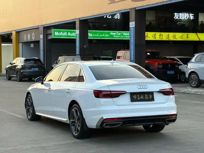 Audi A4 L 2020 Model 40 TFSI Fashion Dynamic Model – фото 4