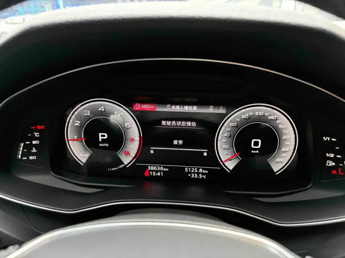 Audi A7 L 2024 Model 45 TFSI Luxury Model – фото 9