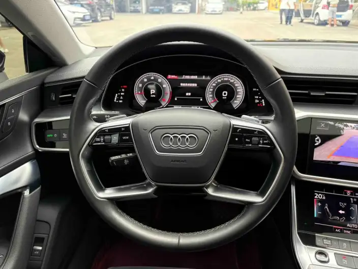 Audi A7 L 2024 Model 45 TFSI Luxury Model – фото 10