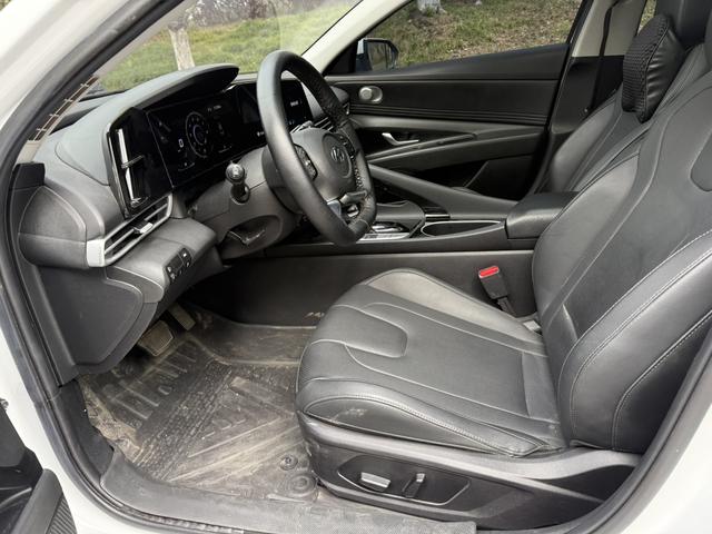 Hyundai Elantra 2021 1.5L CVT GLX Elite – фото 9