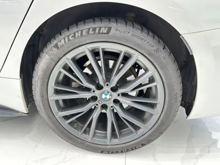 BMW 3 Series 2021 Model 325i M Sports Set – фото 8