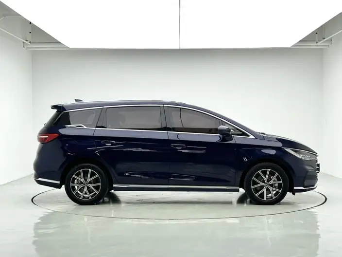 BYD Song MAX DM 2022 Model DM-i 105KM Flagship Model – фото 8