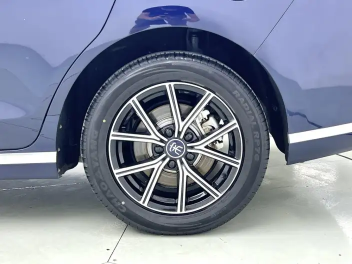 BYD Song MAX DM 2022 Model DM-i 105KM Flagship Model – фото 9