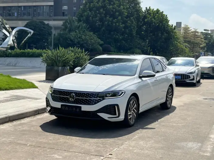 Volkswagen Lavida 2023 Model Facelift 1.5L Automatic Five million editions – фото 1