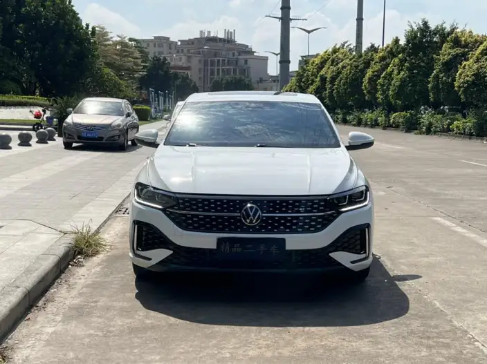 Volkswagen Lavida 2023 Model Facelift 1.5L Automatic Five million editions – фото 2